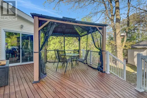 1079 Laporte Street Ottawa ON K1J 7B3