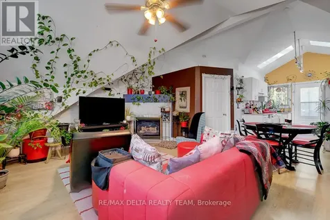 1079 Laporte Street Ottawa ON K1J 7B3