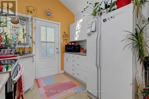 1079 Laporte Street Ottawa ON K1J 7B3