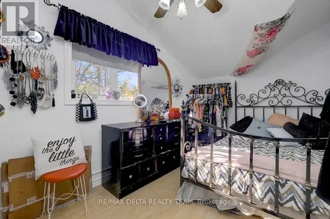 1079 Laporte Street Ottawa ON K1J 7B3