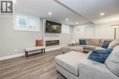 114 Woodberry Crescent Elmira ON N3B 0E3