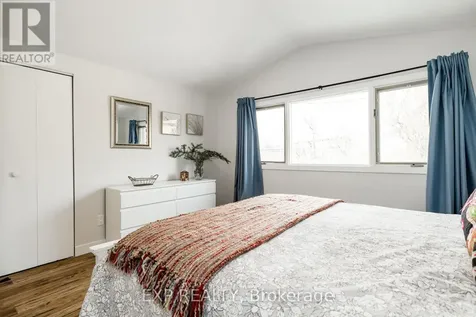 2196 Plesser Street Ottawa ON K1G 2X3