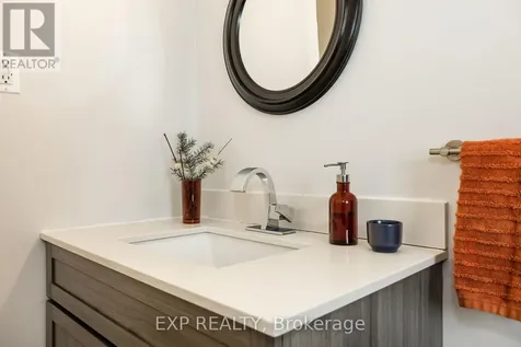 2196 Plesser Street Ottawa ON K1G 2X3
