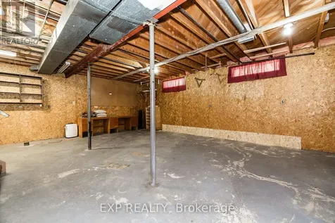 2196 Plesser Street Ottawa ON K1G 2X3