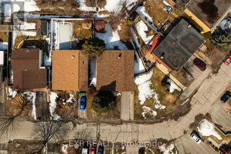 2196 Plesser Street Ottawa ON K1G 2X3