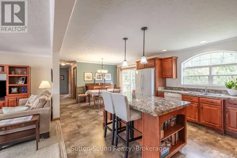 21 Cardinal Avenue South Bruce Peninsula ON N0H 2T0