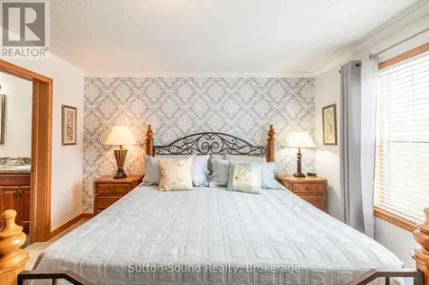 21 Cardinal Avenue South Bruce Peninsula ON N0H 2T0