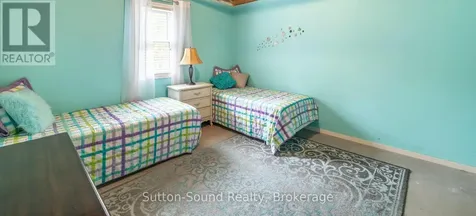 21 Cardinal Avenue South Bruce Peninsula ON N0H 2T0