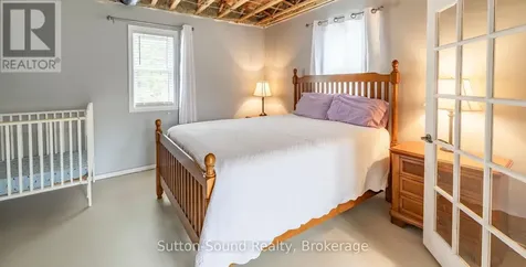 21 Cardinal Avenue South Bruce Peninsula ON N0H 2T0