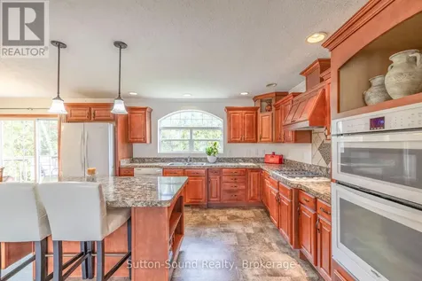 21 Cardinal Avenue South Bruce Peninsula ON N0H 2T0