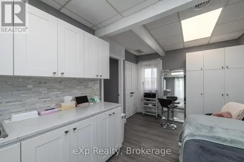 708 16th Street East Owen Sound ON N4K 1Y9