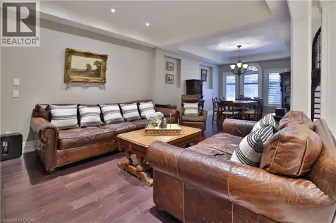 390 Seaton Drive Oakville ON L6L 3Y2