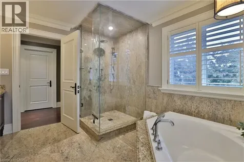 390 Seaton Drive Oakville ON L6L 3Y2