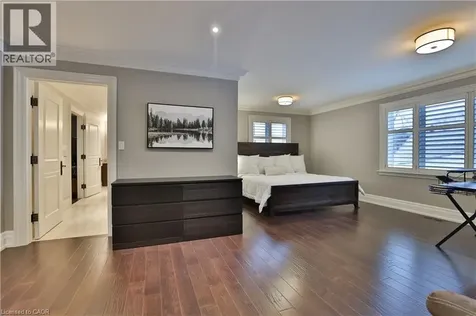 390 Seaton Drive Oakville ON L6L 3Y2