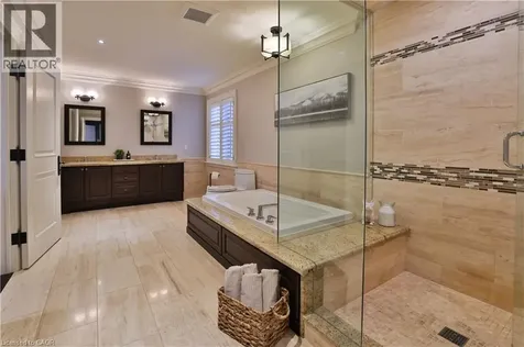 390 Seaton Drive Oakville ON L6L 3Y2