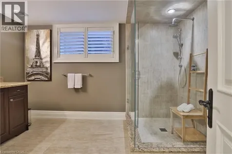 390 Seaton Drive Oakville ON L6L 3Y2