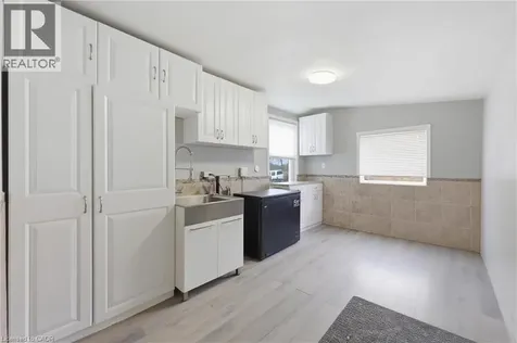 2934 Baker Road Niagara Falls ON L2E 6S6
