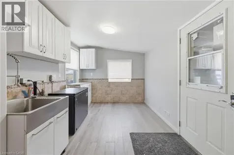 2934 Baker Road Niagara Falls ON L2E 6S6