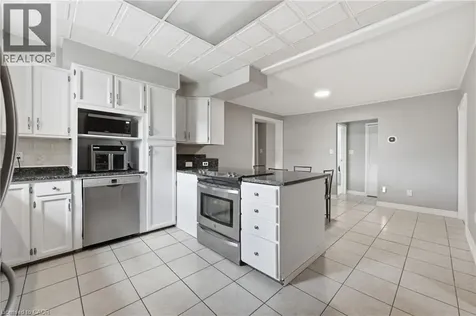 2934 Baker Road Niagara Falls ON L2E 6S6