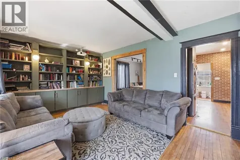54 Evan Street Welland ON L3B 3V5