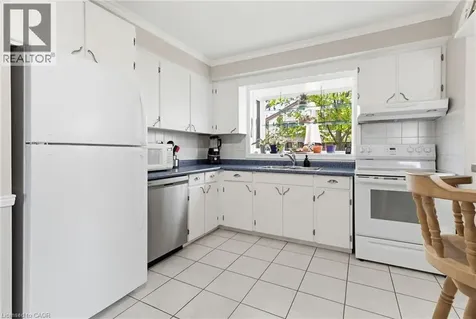 118 Napoli Drive Hamilton ON L9C 6X2
