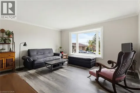 118 Napoli Drive Hamilton ON L9C 6X2