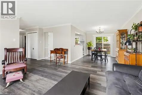 118 Napoli Drive Hamilton ON L9C 6X2