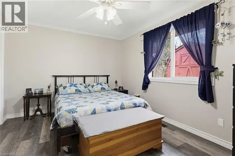 118 Napoli Drive Hamilton ON L9C 6X2