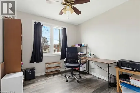 118 Napoli Drive Hamilton ON L9C 6X2