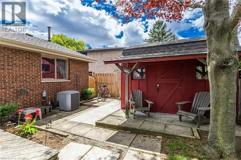 118 Napoli Drive Hamilton ON L9C 6X2