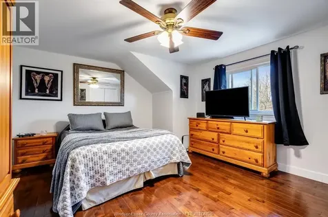 122 Augustine Kingsville ON N9Y 1C5