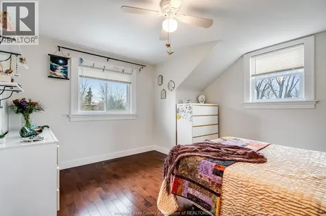 122 Augustine Kingsville ON N9Y 1C5