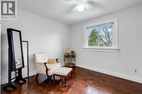 122 Augustine Kingsville ON N9Y 1C5