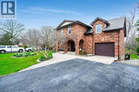 122 Augustine Kingsville ON N9Y 1C5
