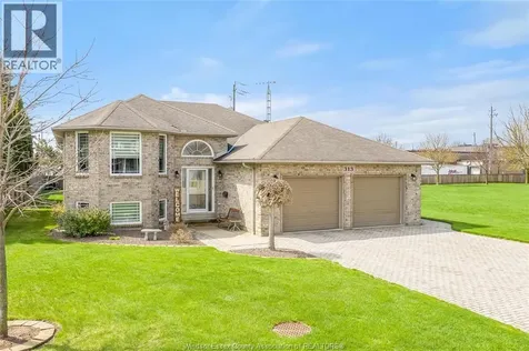 313 Applewood Kingsville ON N9Y 3Y7