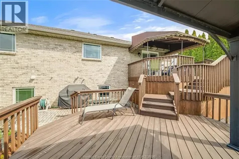 313 Applewood Kingsville ON N9Y 3Y7