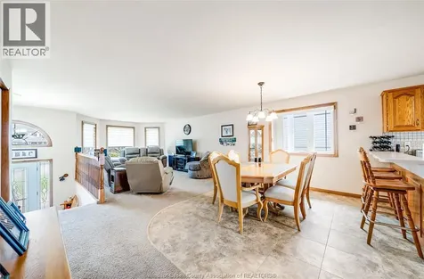 313 Applewood Kingsville ON N9Y 3Y7