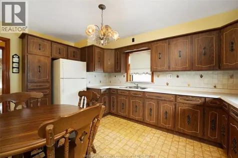 1639 Langlois Avenue Windsor ON N8X 4M4