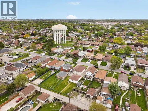 1639 Langlois Avenue Windsor ON N8X 4M4