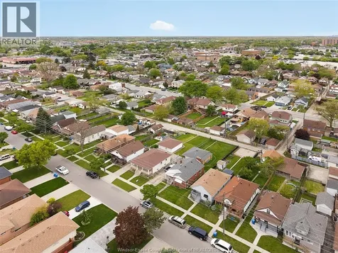 1639 Langlois Avenue Windsor ON N8X 4M4