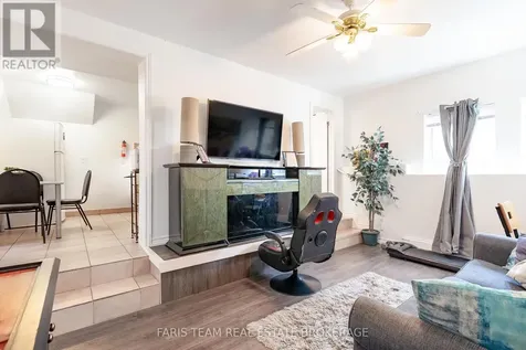 60 River Avenue Crescent Wasaga Beach ON L9Z 2K6