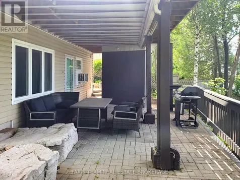 60 River Avenue Crescent Wasaga Beach ON L9Z 2K6