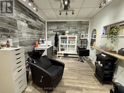 49 Manitoba Street Bracebridge ON P1L 2B2