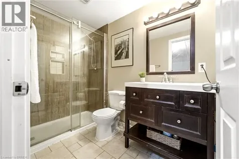 44 Blackfriar Lane Brantford ON N3R 7L3