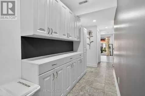 177 Southwinds Crescent Midland ON L4R 0A2