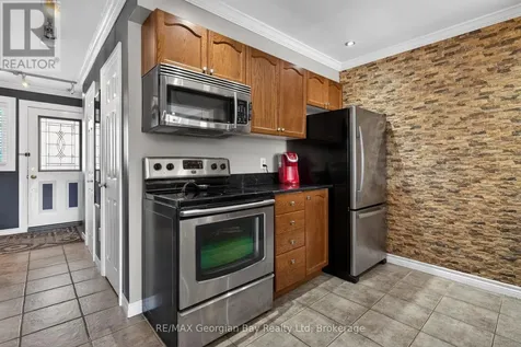 177 Southwinds Crescent Midland ON L4R 0A2