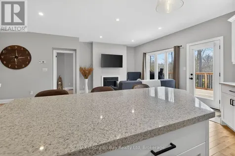 73 Polish Avenue Penetanguishene ON L9M 1W8
