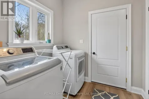 73 Polish Avenue Penetanguishene ON L9M 1W8