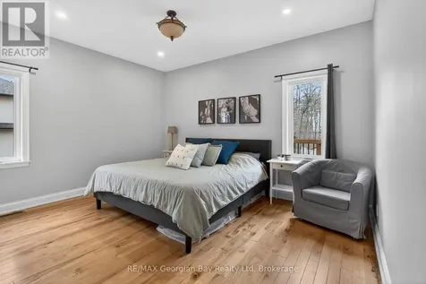 73 Polish Avenue Penetanguishene ON L9M 1W8