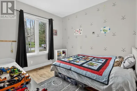 73 Polish Avenue Penetanguishene ON L9M 1W8